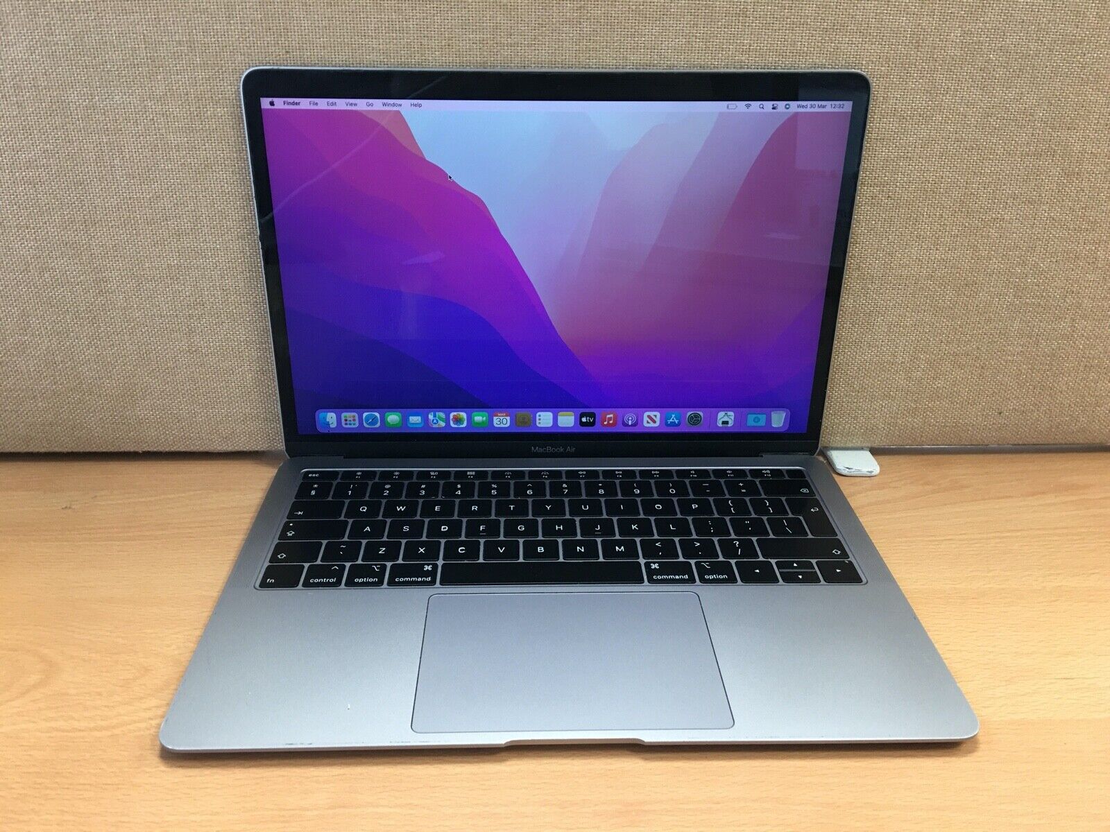 MacBook Air 13インチ 2018 i5 8GB 128GB ゴールド