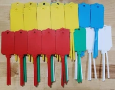 100 Pcs Plastic Shipping Tags Writable Hanging Labels with Sealing Strap