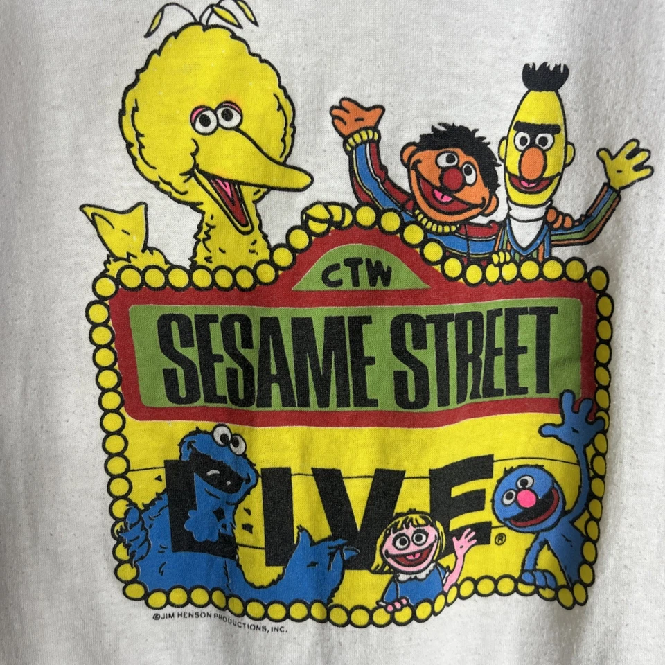 Vintage T Shirt Sesame Street Live! Youth Medium Tee Single Stitch Graphic EUC - Image 3 of 4