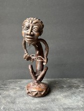 Vintage Bamileke Bronze Maternity Figure from Cameroon Grasslands, 9.5" Tall