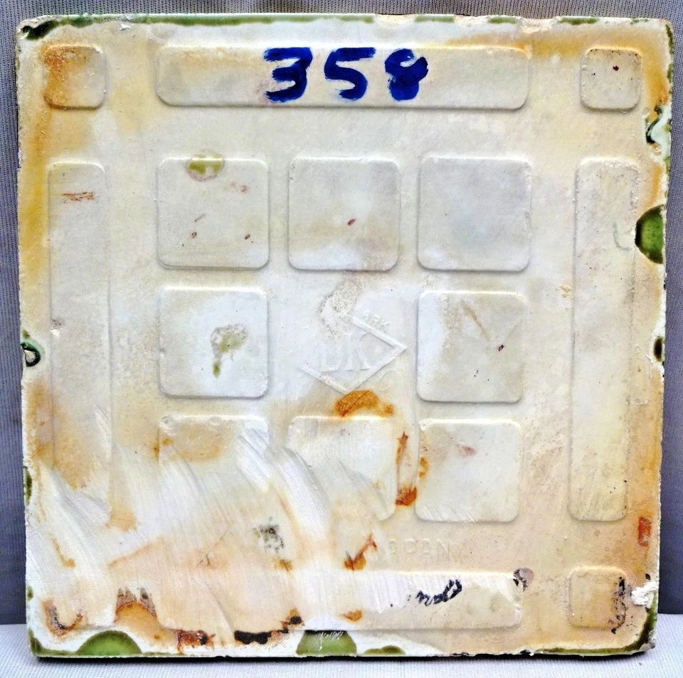 AZULEJO DE COLECCIÓN MAYÓLICA CERÁMICA ART NOUVEAU DK JAPÓN DISEÑO ROSA COLOR VERDE # 358 Foto 3 de 4