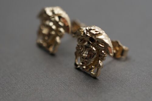 10K Solid Yellow Gold 0.5" Diamond Cut Medusa Head Stud Earring. - Picture 3 of 10