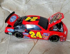1997 ACTION RACING JEFF GORDON 1:24 DUPONT JURASSIC PARK BANK