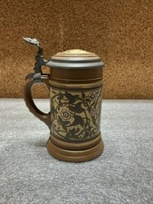Antique 1892 Mettlach Beer Stein #1968 Lovers In Vines .5L Villeroy & Boch