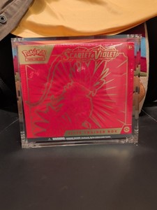 Pokemon Scarlet and Violet Trainer Box