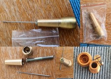 Handstichelheft mit Leder-Nadel, Polsternadel Nähnadel Sattlernadel Ahle,Messing