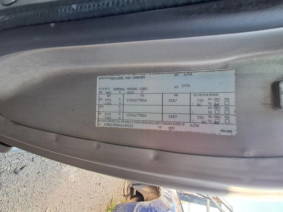 Espejo retrovisor Chevrolet Express 2500 2004 usado OEM 267-00182 Foto 3 de 4