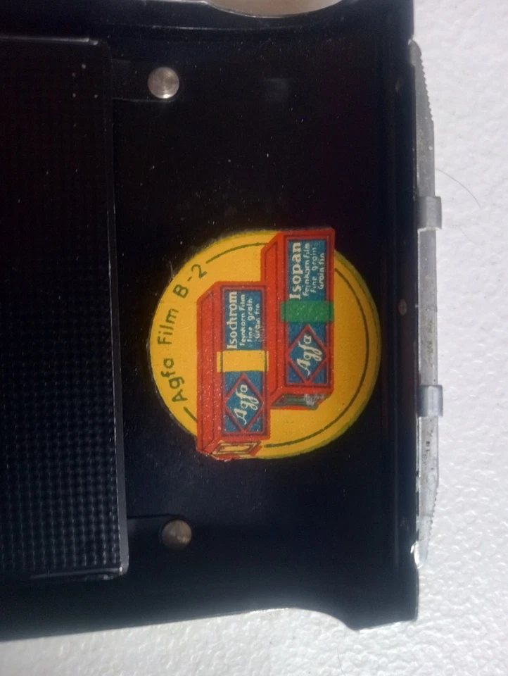 Cámara vintage AGFA Isolette III 4.5 85 plateada sobre negra sin probar Foto 3 de 4