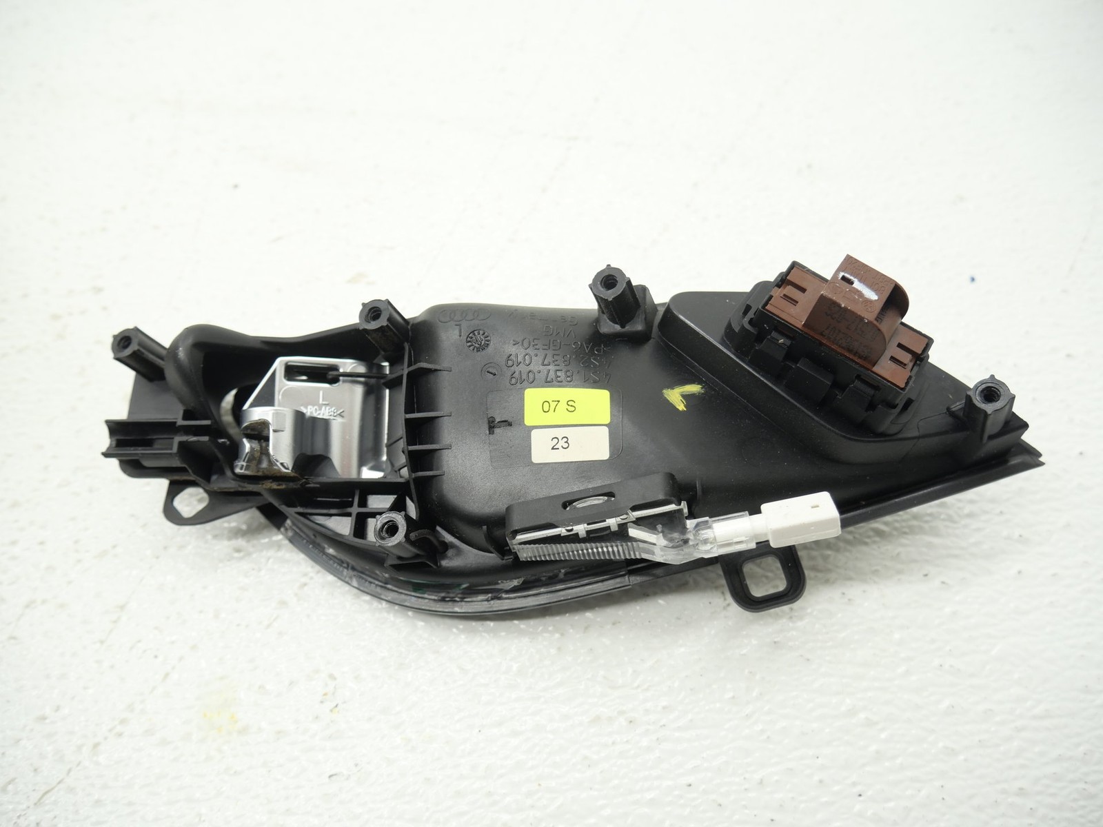 Audi R8 Spyder 2017-2023 Left Door release handle P/N 4S1837019
