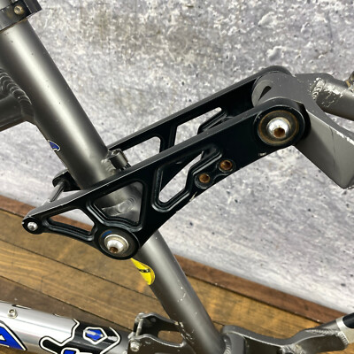 Vintage Kona Bear Dee Lux Frame 18 in Medium 90s MTB Suspension