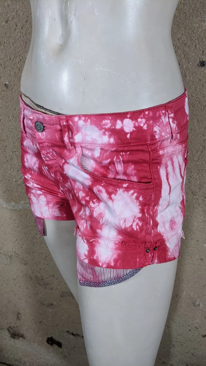 Le Temps des Cerises W 26 TAille 36 Superbe short en jeans