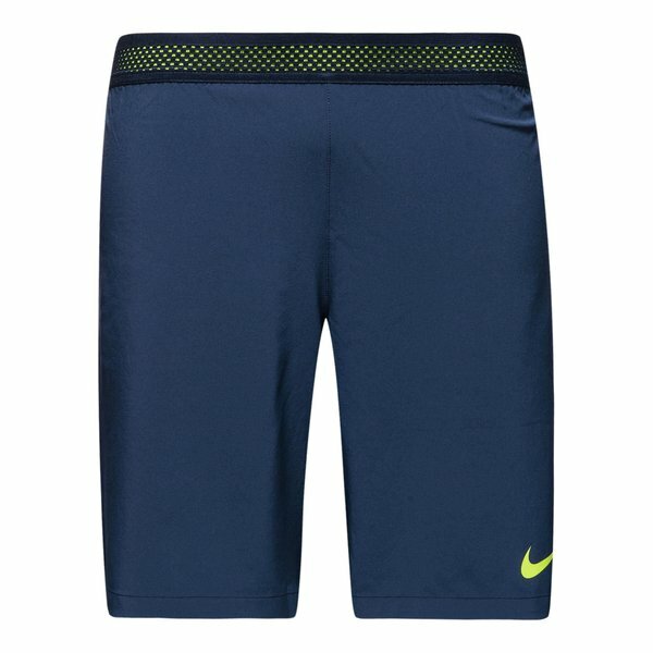 nike flex strike shorts