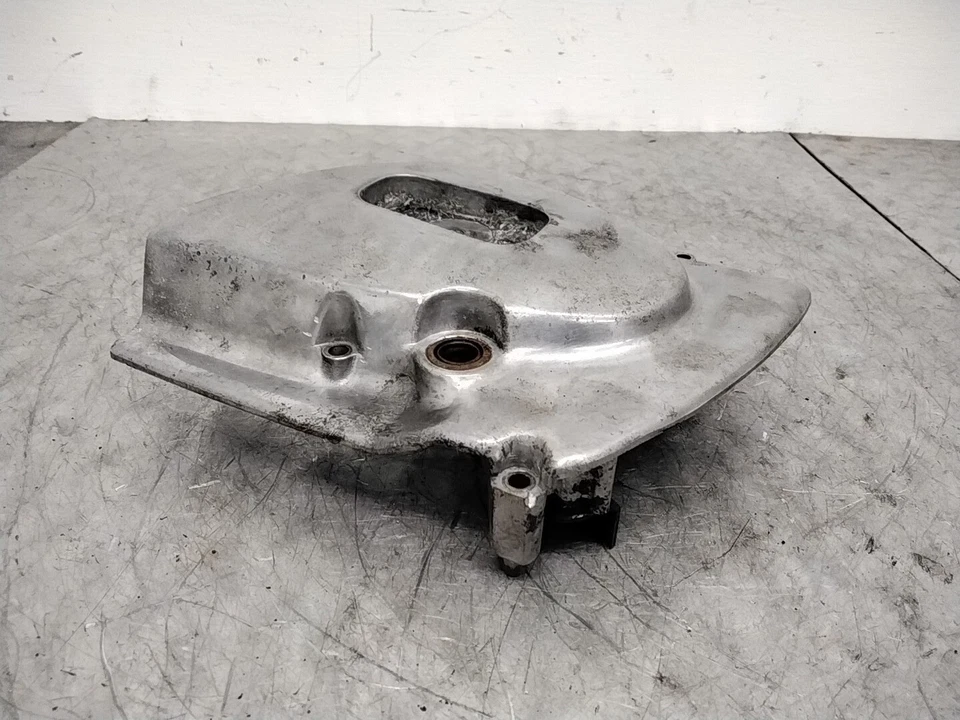 Kawasaki KZ400C 1978 cubierta de cadena de piñón de motor OEM Foto 2 de 4