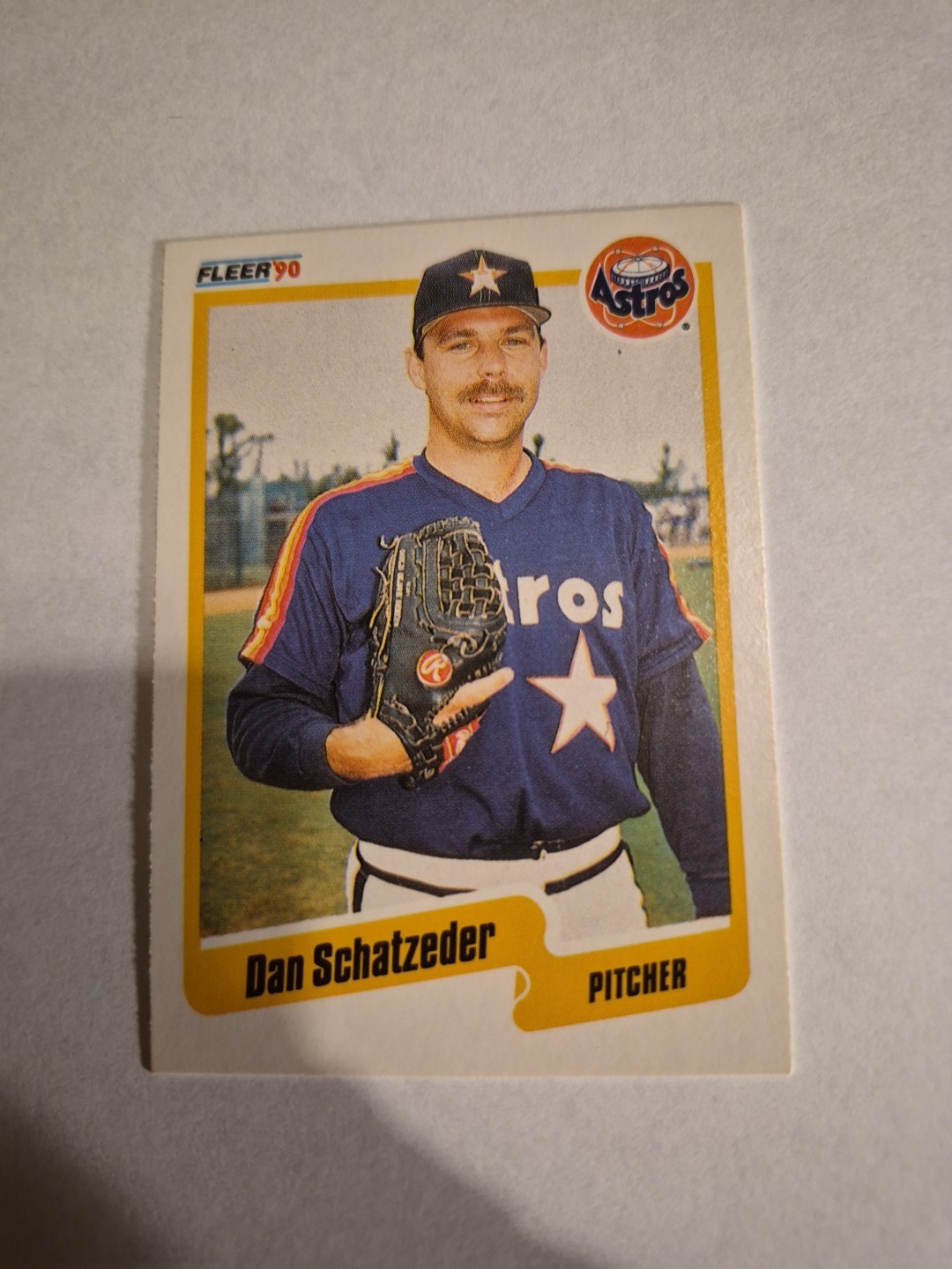 DAN SCHATZEDER 1990 FLEER #236 FREE SHIPPING