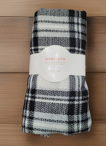 NEW MODCLOTH Black White Gray Plaid Raw Fringe Hem Edge Blanket Scarf 55" Square
