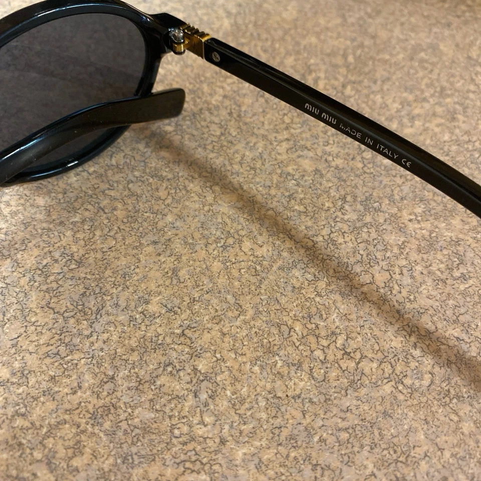 Miumiu Authentic Sunglasses Pre-owned SM04Z Black Frame and Grey Lenses Plastic - Image 3 of 4