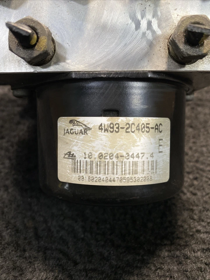 Conjunto de módulo de bomba de freno antibloqueo ABS 2004-2005 Jaguar XJ8 124 k 4W93-2C219-BC Foto 3 de 4