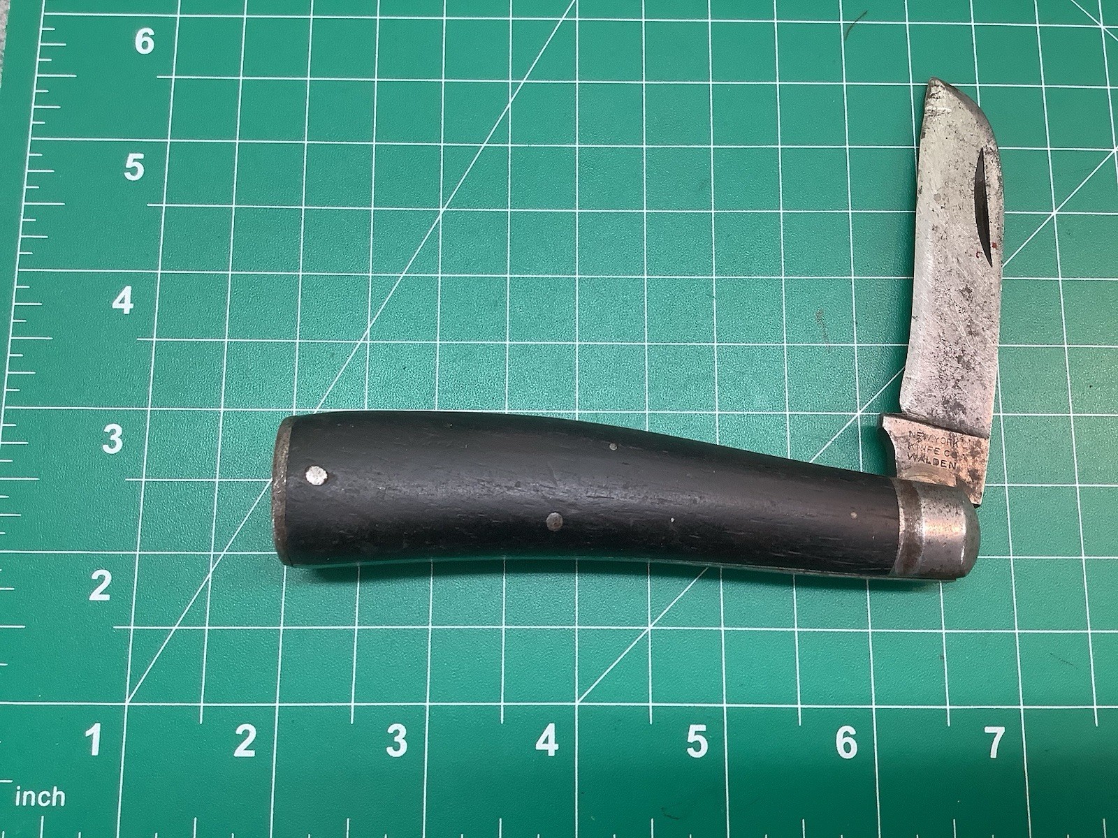 Early New York Knife Co Walden #1073. Single Blade Knife