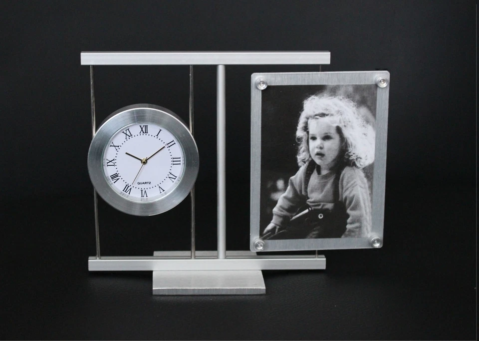 Classical Wooden Desk Table Clock Temperature Humidity Business Quartz - Image 3 of 4