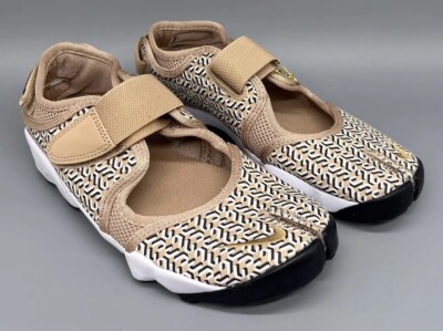 Nike Air Rift Hemp Shoes Womens Size 7 Sandal Black White Casual 