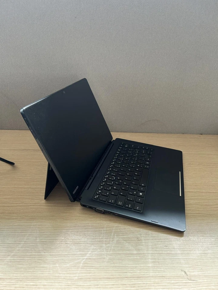 Toshiba X30T TABLET Notebook 2 in 1 CORE I7 8A GEN 16 GB 512 GB SSD W11 LEGGI - Immagine 2 di 4