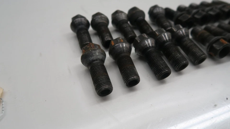 Juego de 20 tacos de rueda OEM BMW 328i F30 2012-2016 Foto 3 de 4