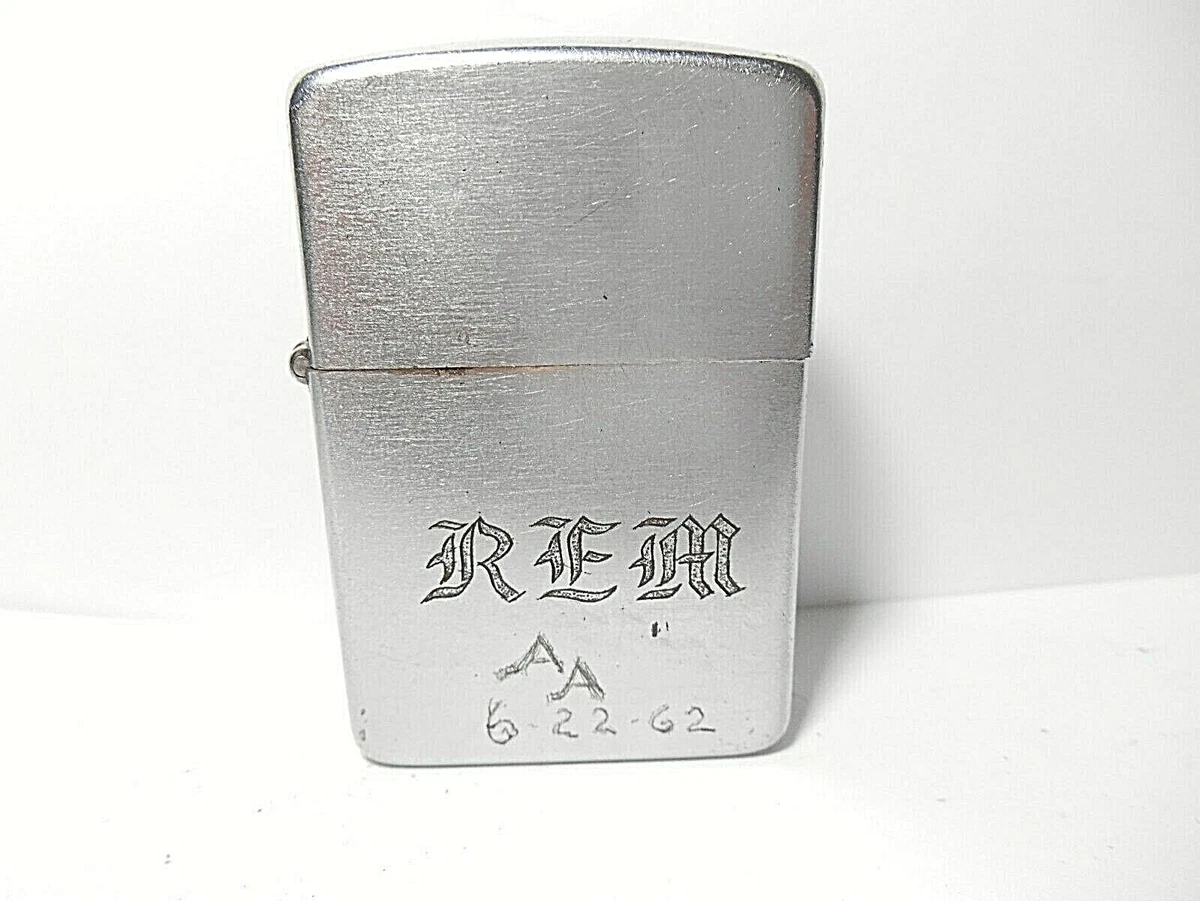 VINTAGE ZIPPO PAT #2032695 CHROME CIGARETTE LIGHTER ENGRAVED