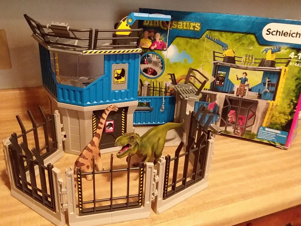 Vntg Schleich Prehistoric Playset Jurassic Park Research Station w/ 2 Dinosaurs - Image 2 of 4