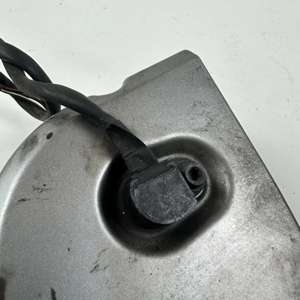 Sensor de cubierta de cadena piñón motor delantero Suzuki DL1000 Vstrom 2010 11360-06G00 Foto 3 de 4