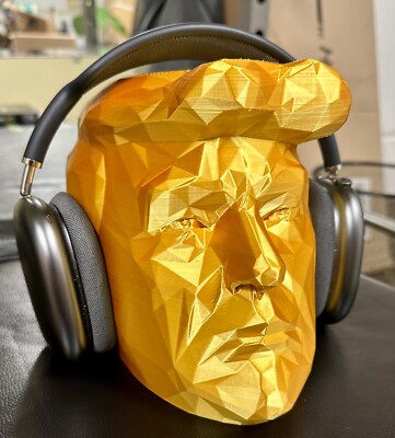 Stylized Sculpture of Donald Trump's Head - HUUUGE! (Extra Large)