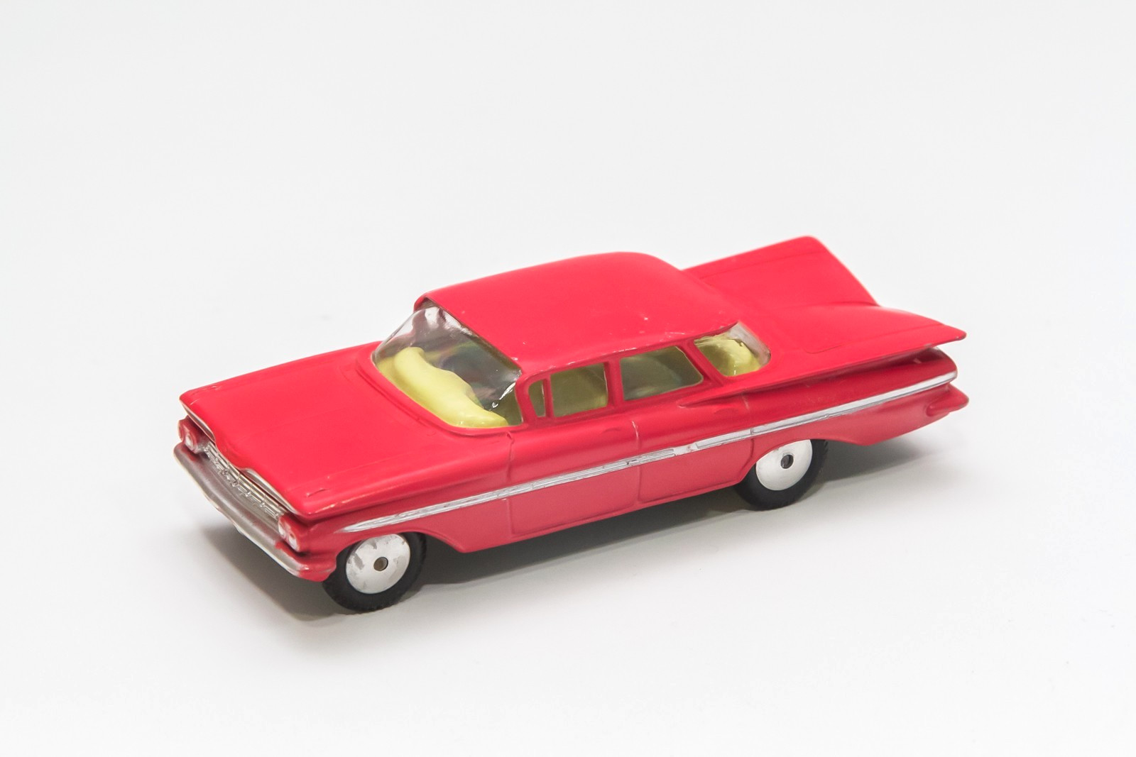 Corgi 220, Chevrolet Impala - Free Price Guide & Review