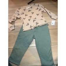 NEW two piece boys Disney Mickey Mouse outfit size 2T.