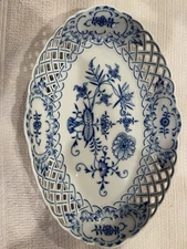 Meissen Blue Onion Oval Pierced Serving Dish Length 9”
