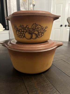 vintage pyrex bowls with lids