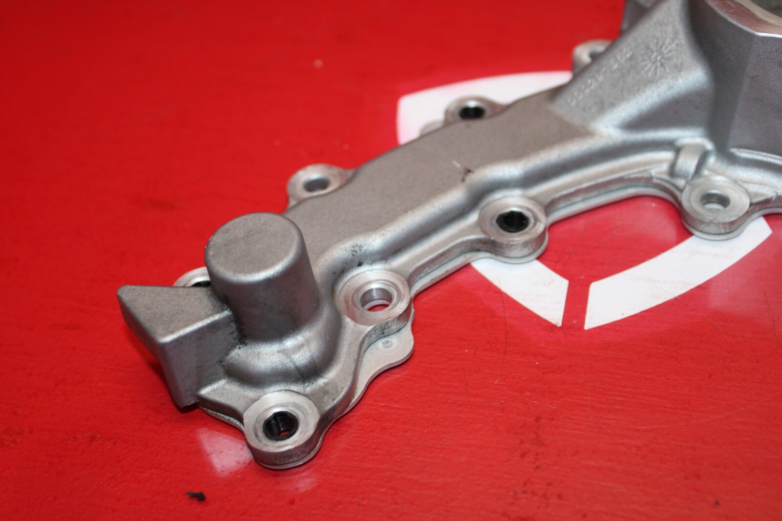 Maserati Ghibli 2014-2019 Thermostat housing