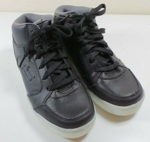 black skechers size 4