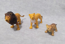 Vintage 1994 Male Female Lion Lioness Baby Cub Rubber PVC Animal Figure Family