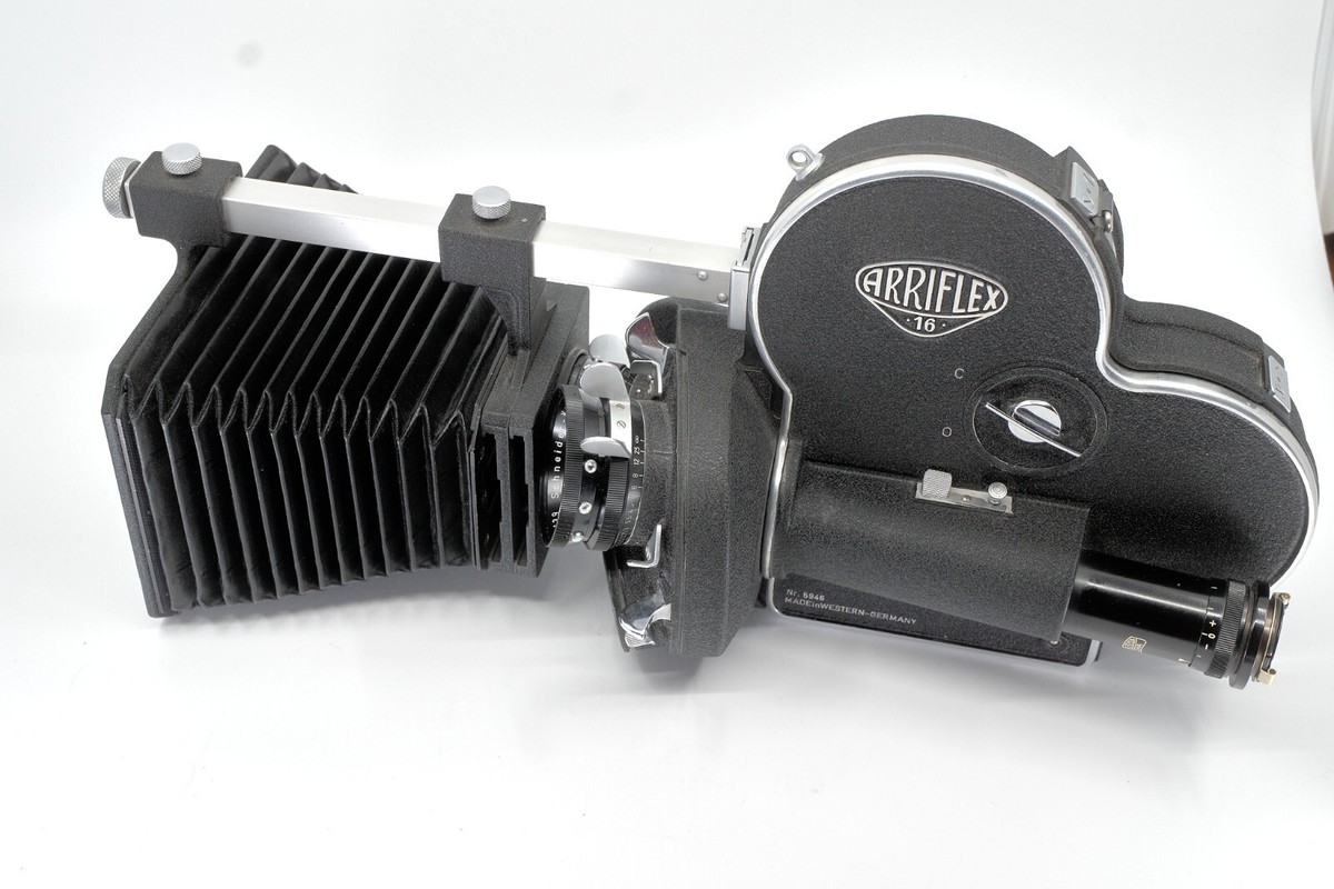 Arriflex 16s MINT(-) 3 Lenses, 24fps Sync Motor, Bellows, Orig