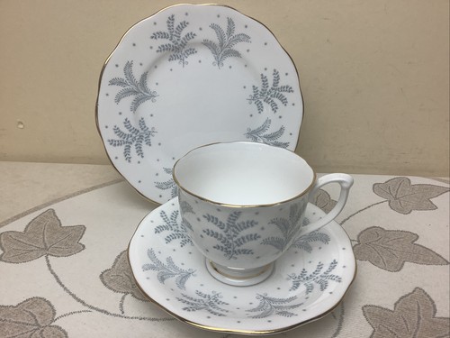 Queen Ane China Fernlea Tea Trio Tea Cup Saucer & Side Plate Superb Condition - Picture 2 of 7
