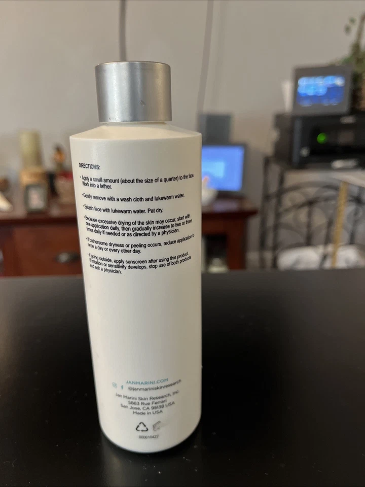 Jan Marini Skin Research Benzoyl Peroxide Acne Treatment Wash 2.5% 8fl Ounces - Image 3 of 4