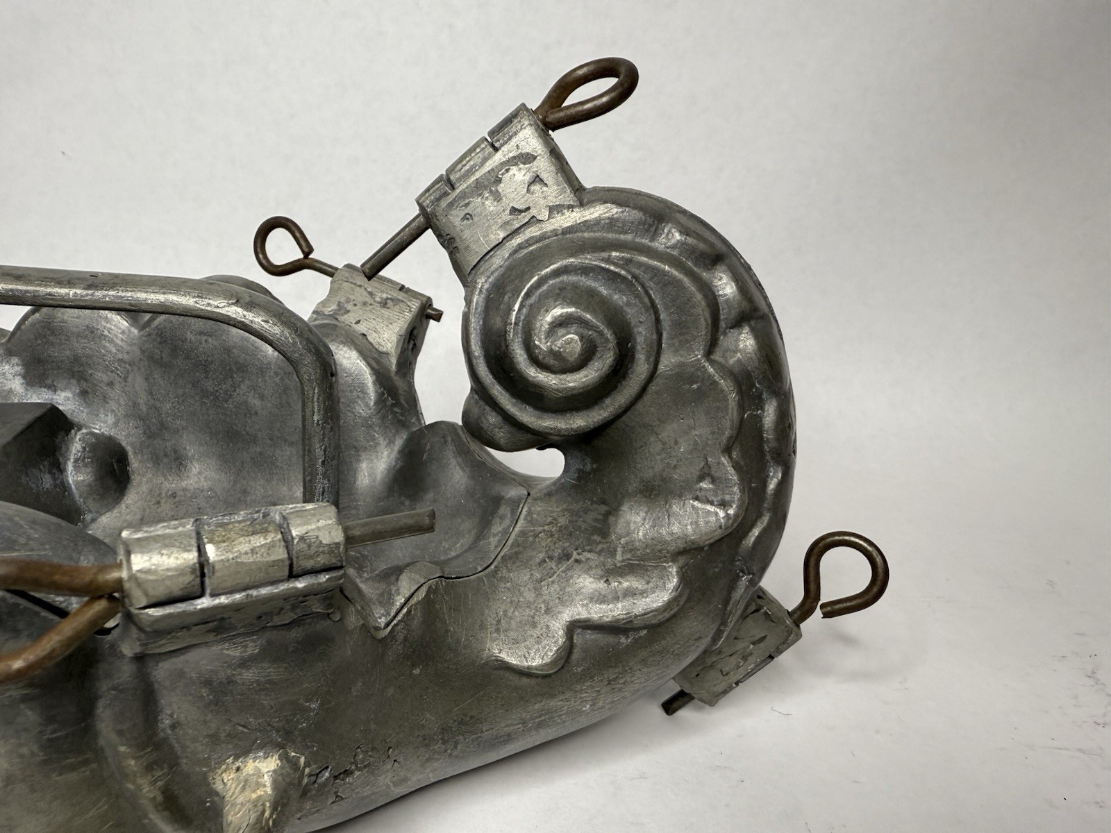 Antique S&Co 1/2 Pint Pewter Ice Cream Mold Viking Ship w/ Latches & Handle B24