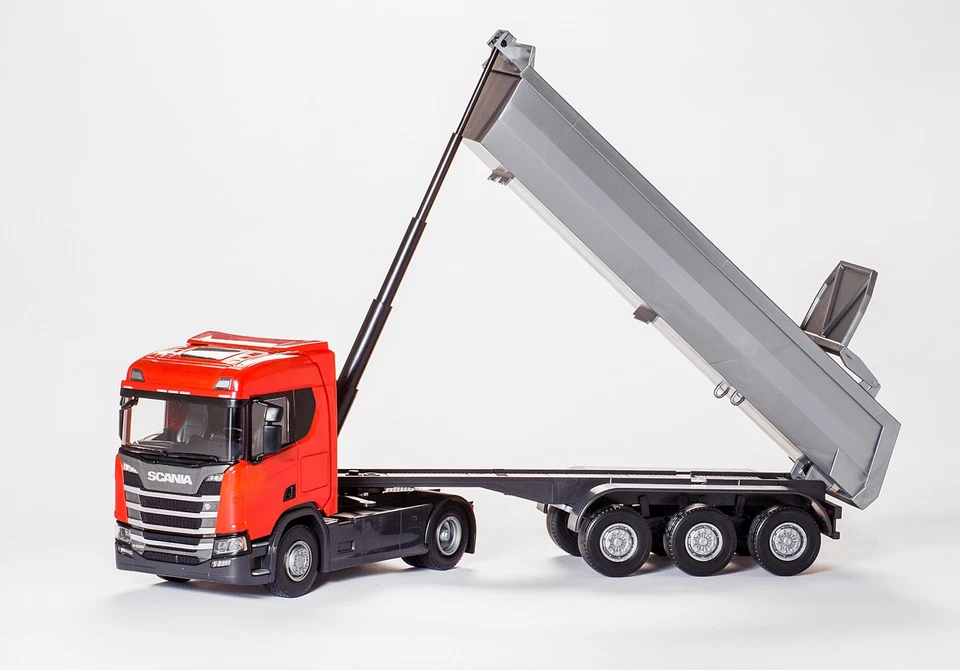 EMEK, SCANIA R500 4x2 red with 3-axle tipper, 1/25, EMEK22485 - Image 2 of 2