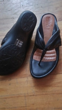 Geox Respira Brand New Womens black leather sandals, size 8.5