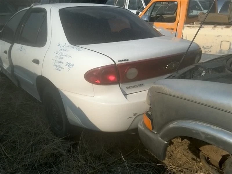 Used Front Left Door Window Regulator Front fits: 2004 Chevrolet Cavalier manual - Image 3 of 4