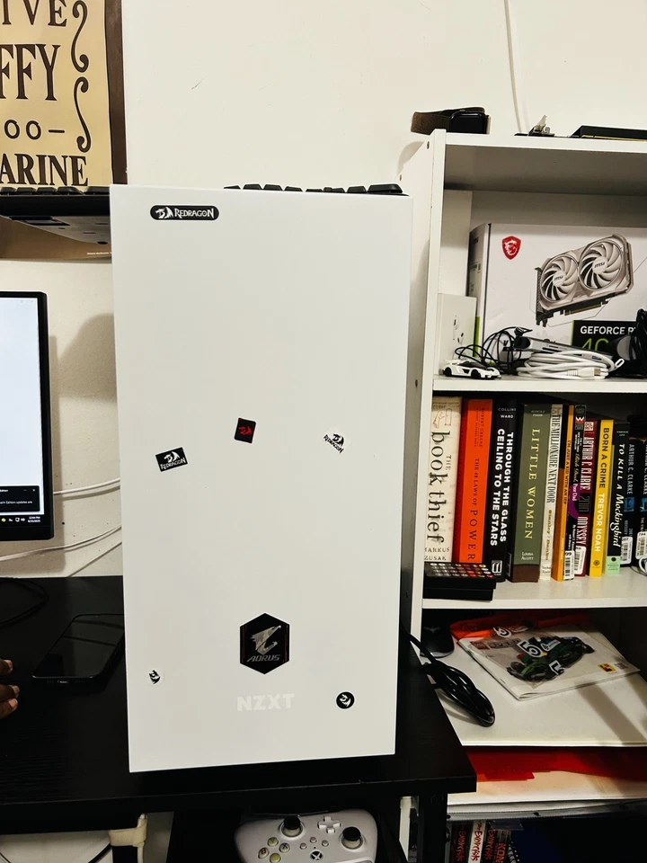 PC para juegos Ryzen 7 2700X 8,7 GHz 16 GB RAM 512 NVMe AMD RX 580 8 GB Win11Pro Foto 3 de 4