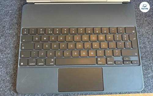 Apple Magic Keyboard für iPad Pro 12,9 Zoll British Black Top Zustand - Bild 4 von 10