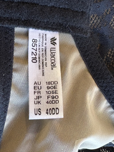 Wacoal 40DD BLACK Visual Effects Seamless Minimizer Underwire Bra #857210 NWT - Picture 9 of 9