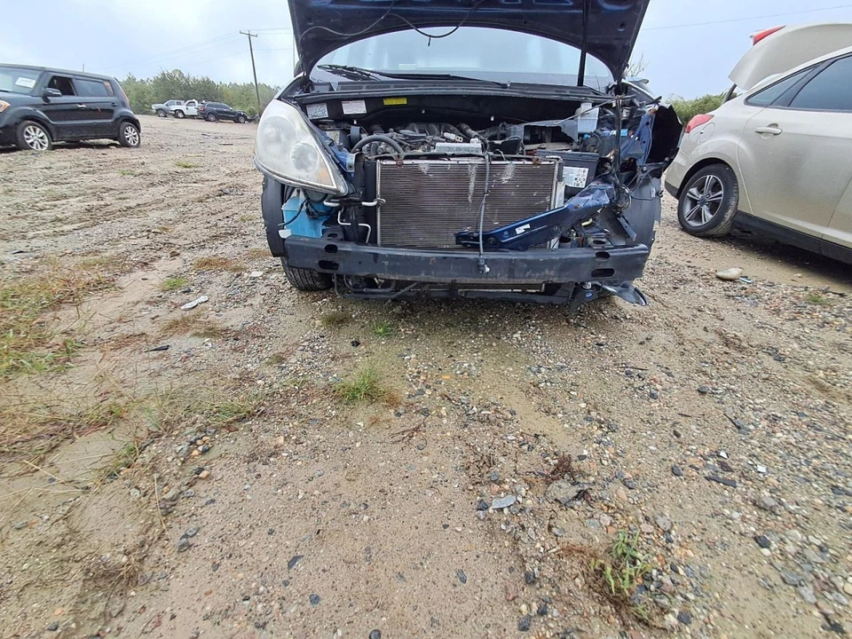 Toyota Sienna 2007 guardabarros derecho pasajero usado con antena - camioneta local solamente Foto 2 de 4