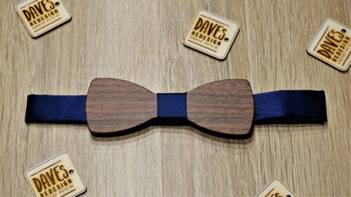 Holzfliege aus Walnussholz mit Stoffband blau Fliege aus Holz handgemacht - Bild 4 von 7
