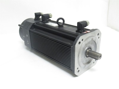 237705 Old-Stock; Lenze MCA 17N17-RSOBO-B24R-STBF10N-ROSU Servo Motor; 5.1HP